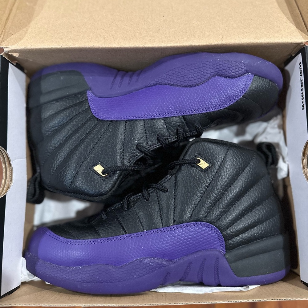 Nike Kids Black and Purple Sneakers
